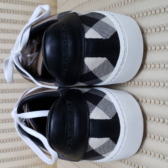 BURBERRY CHECK PLAID CANVAS SNEAKERS - Picture 4 of 7